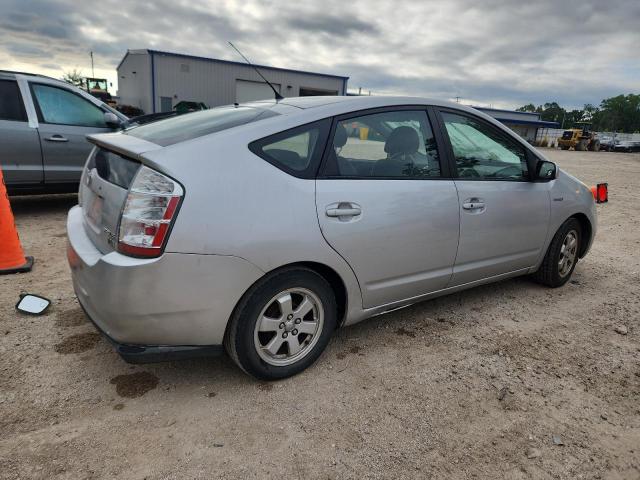 JTDKB20U677558941 - 2007 TOYOTA PRIUS 银色 照片 3