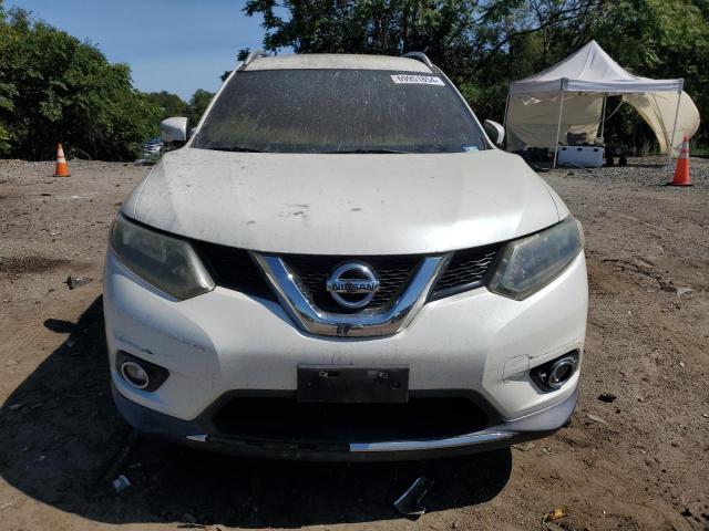 5N1AT2MV5FC841635 - 2015 NISSAN ROGUE S WHITE photo 5