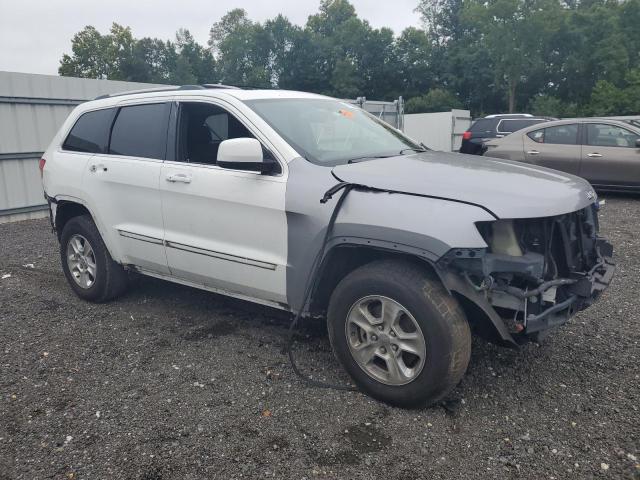 1C4RJFAT9DC576528 - 2013 JEEP GRAND CHER LAREDO 白色 照片 4