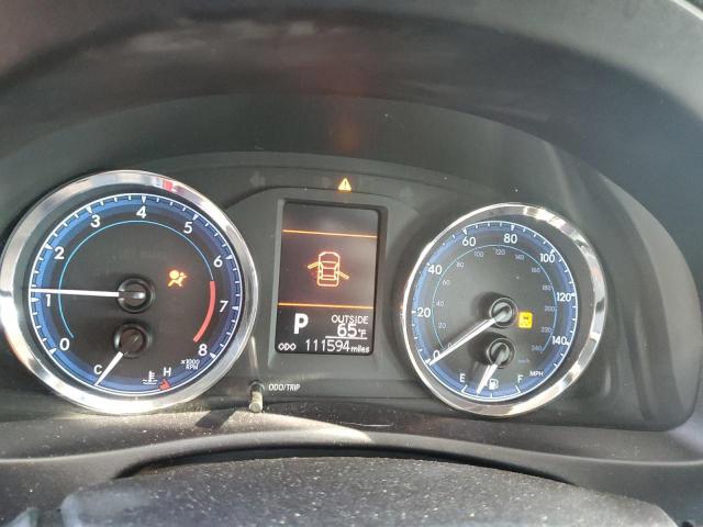 5YFBURHE8KP899748 - 2019 TOYOTA COROLLA L RED photo 9