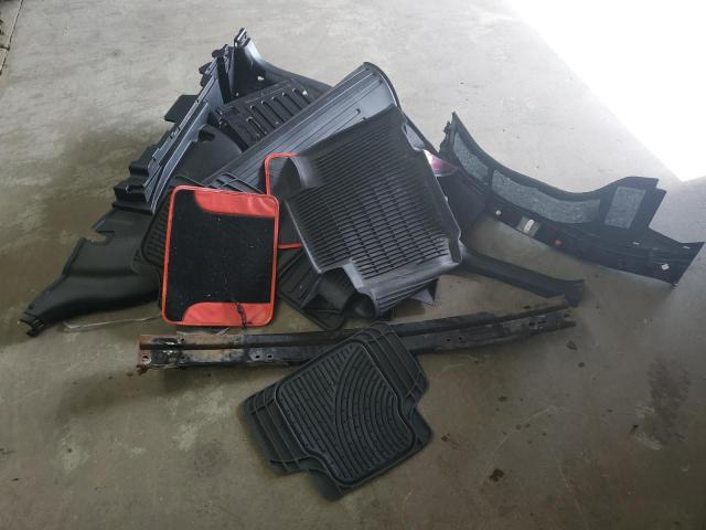 2T3BFREV9JW832742 - 2018 TOYOTA RAV4 LE PURPLE photo 13