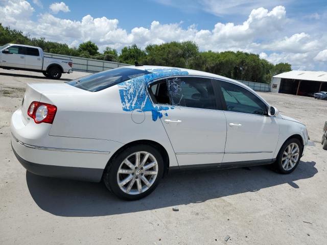 WVWJK7ANXAE071955 - 2010 VOLKSWAGEN PASSAT KOMFORT WHITE photo 3