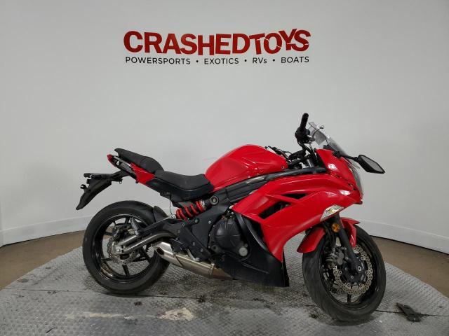 JKAEXEE1XCDA04017 - 2012 KAWASAKI EX650 EC RED photo 1