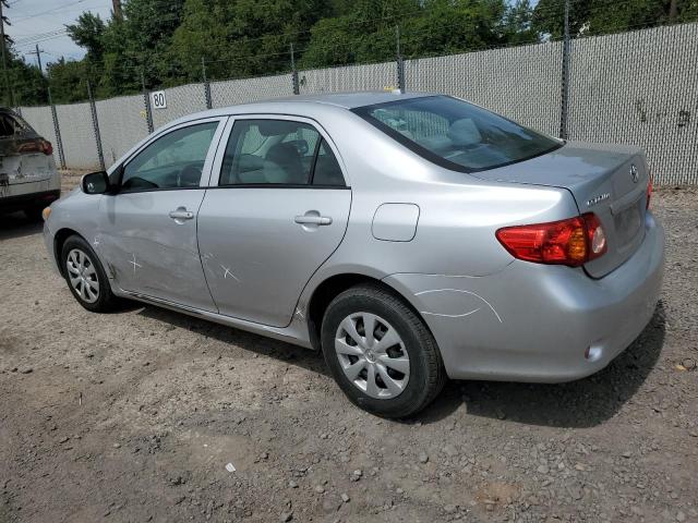 2T1BU4EE7AC528974 - 2010 TOYOTA COROLLA BASE SILVER photo 2