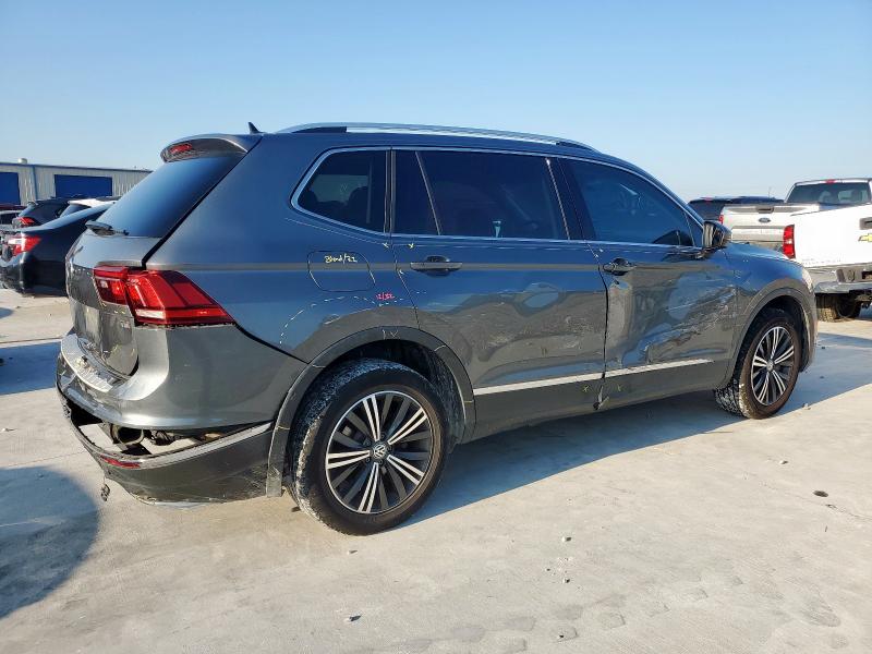 3VV3B7AXXJM046981 - 2018 VOLKSWAGEN TIGUAN SE CHARCOAL photo 3
