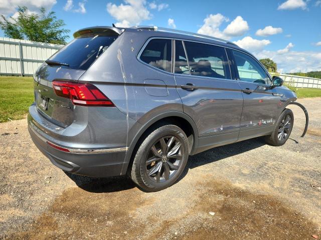 3VV2B7AX7NM098702 - 2022 VOLKSWAGEN TIGUAN SE GRAY photo 3