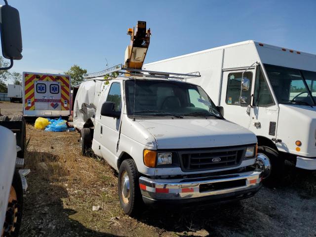 1FTSS34P54HB21836 - 2004 FORD ECONOLINE E350 SUPER DUTY VAN WHITE photo 4