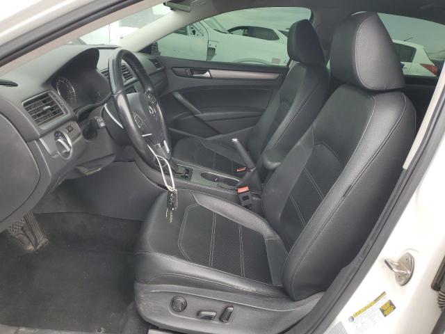 1VWBV7A36FC047517 - 2015 VOLKSWAGEN PASSAT SE WHITE photo 7