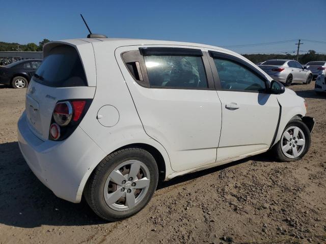 1G1JA6SH2F4217583 - 2015 CHEVROLET SONIC LS თეთრი ფოტო 3