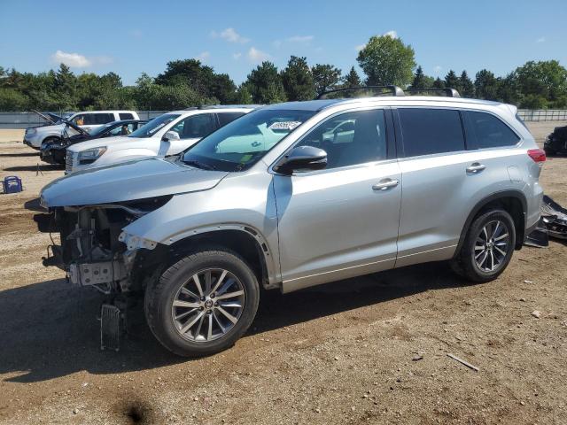 2017 TOYOTA HIGHLANDER SE, 