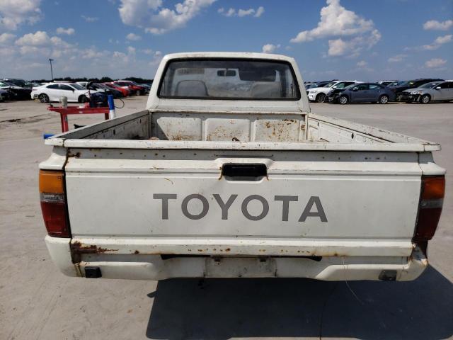 JT4RN50R7F0043750 - 1985 TOYOTA PICKUP 1/2 TON RN50 WHITE photo 6