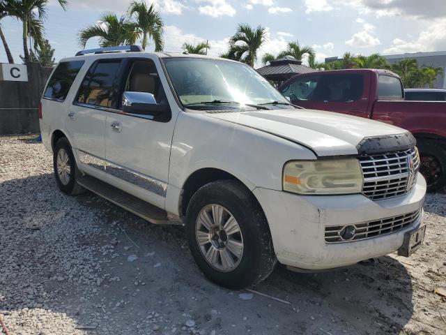 5LMFU27548LJ10130 - 2008 LINCOLN NAVIGATOR 白色 照片 4