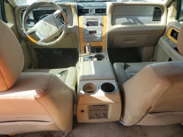 5LMFU27548LJ10130 - 2008 LINCOLN NAVIGATOR 白色 照片 8