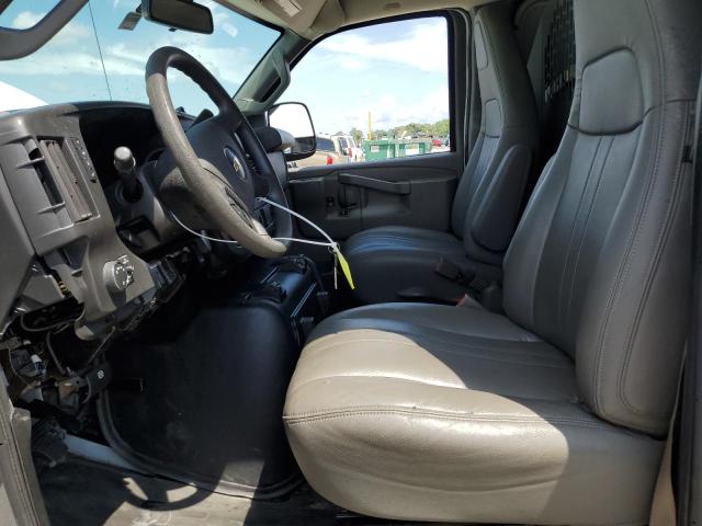 1GCWGAFP6J1344881 - 2018 CHEVROLET EXPRESS G2 WHITE photo 7