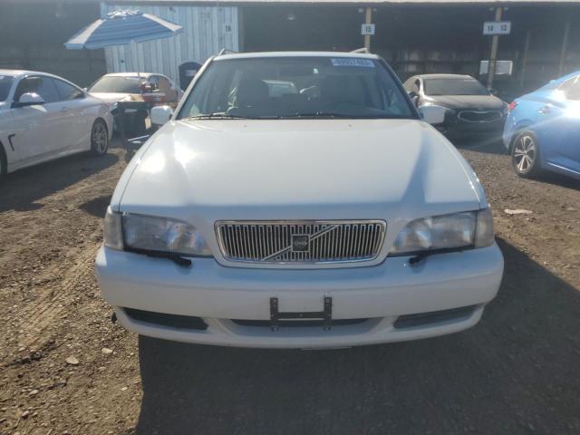 YV1LW5545W2511084 - 1998 VOLVO V70 WHITE photo 5