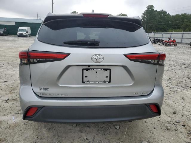 5TDGZRBH1MS544201 - 2021 TOYOTA HIGHLANDER XLE SILVER photo 6