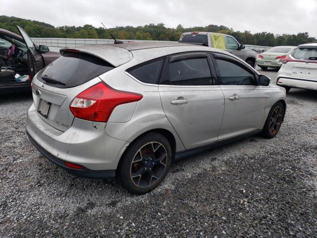 1FAHP3N24CL298930 - 2012 FORD FOCUS TITANIUM SILVER photo 3