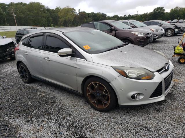 1FAHP3N24CL298930 - 2012 FORD FOCUS TITANIUM SILVER photo 4