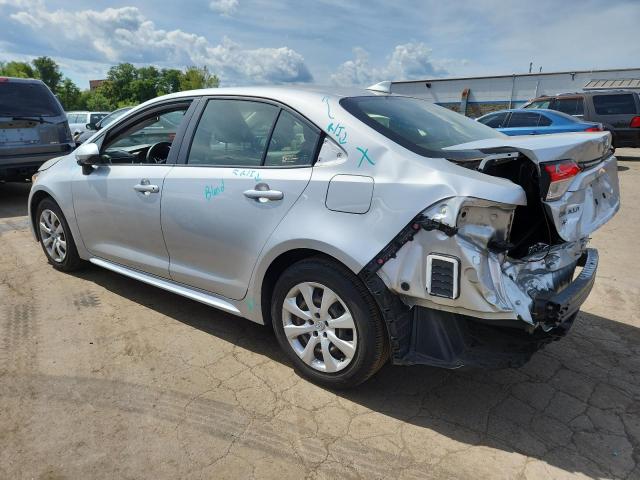 JTDEPMAE0MJ157532 - 2021 TOYOTA COROLLA LE SILVER photo 2