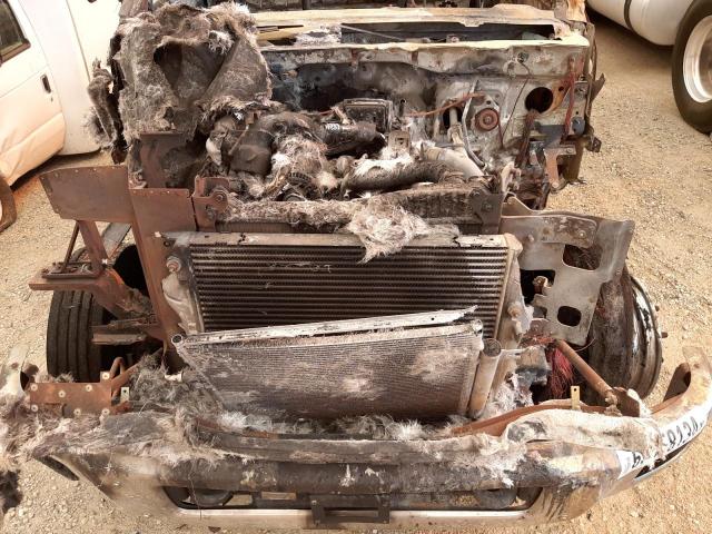 1HTKHPVM1MH263808 - 2021 CHEVROLET SILVERADO WHITE photo 11