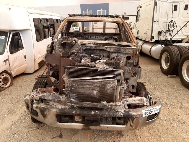 1HTKHPVM1MH263808 - 2021 CHEVROLET SILVERADO WHITE photo 5