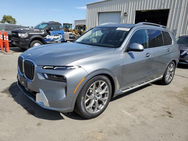 5UX23EM07R9T68609 - 2024 BMW X7 XDRIVE40I GRAY photo 1