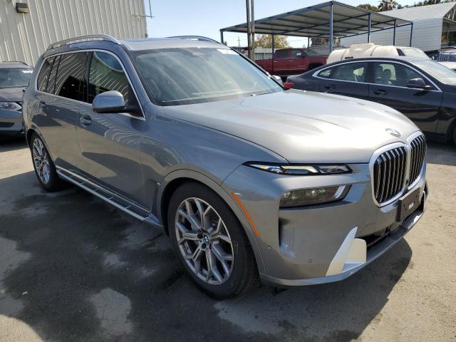 5UX23EM07R9T68609 - 2024 BMW X7 XDRIVE40I GRAY photo 4