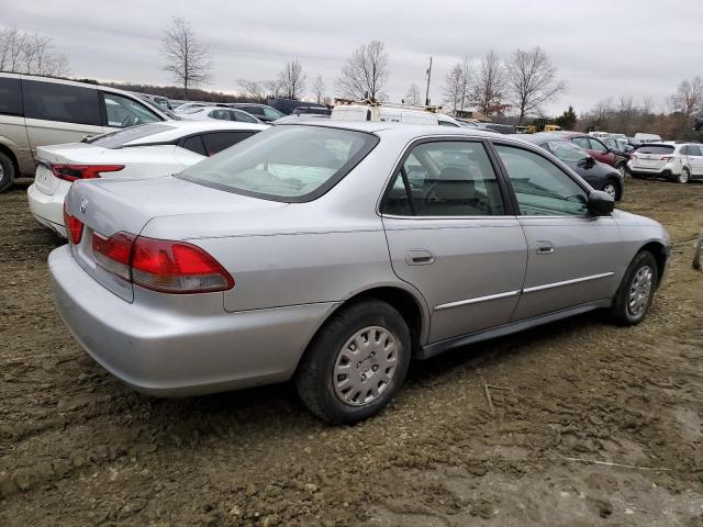 1HGCF86682A016810 - 2002 HONDA ACCORD VALUE SILVER photo 3