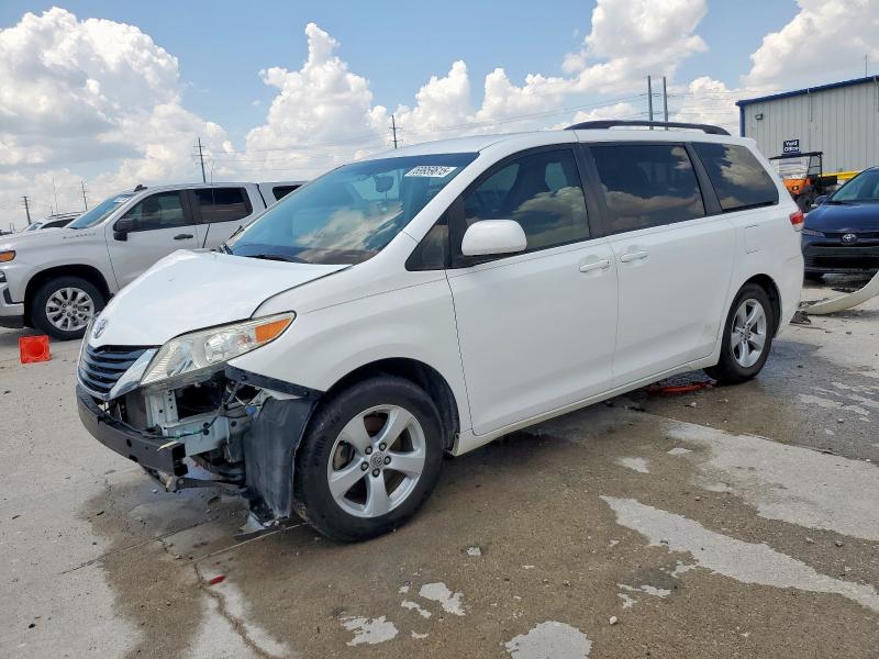 2011 TOYOTA SIENNA LE, 