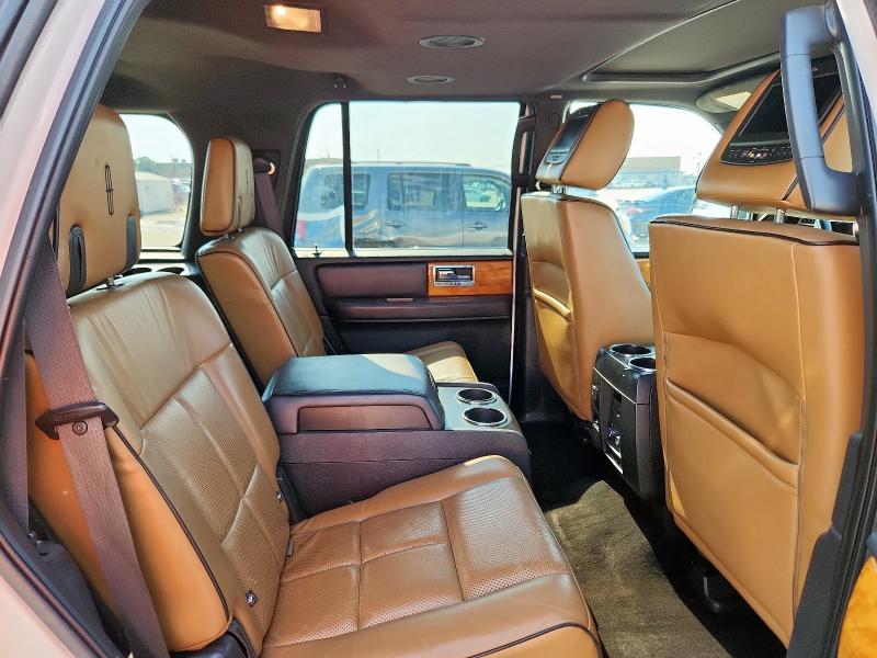 5LMJJ2H52EEL07265 - 2014 LINCOLN NAVIGATOR თეთრი ფოტო 10