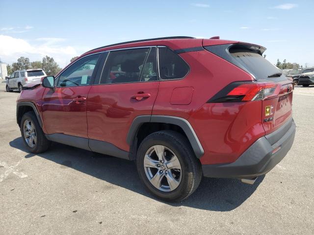 2T3W1RFV0PW240315 - 2023 TOYOTA RAV4 XLE RED photo 2