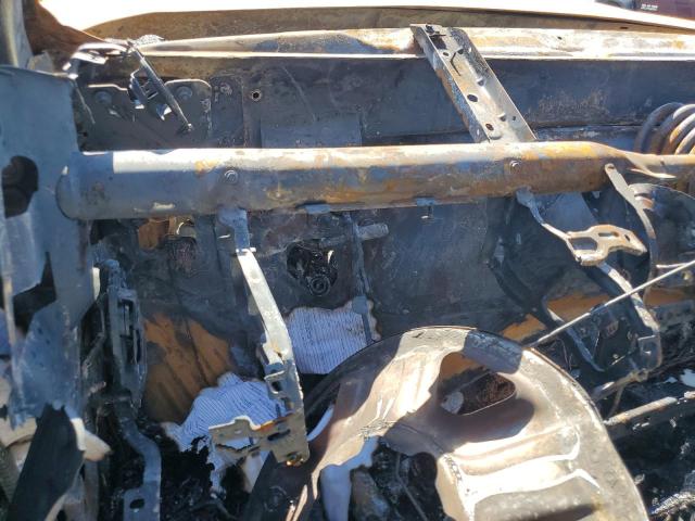 3C6TR5JT6FG621571 - 2015 RAM 2500 SLT Ақ фото 9