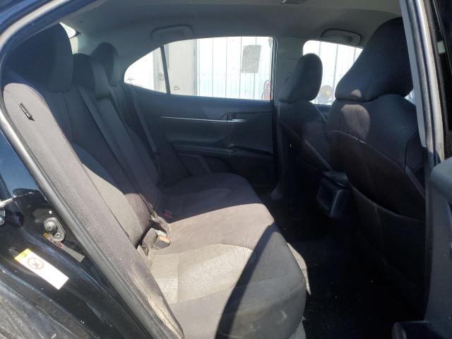 4T1B11HK0JU560043 - 2018 TOYOTA CAMRY L BLACK photo 10