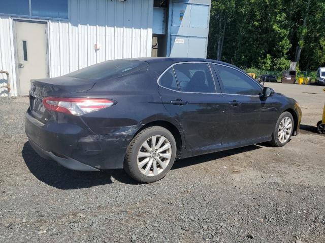 4T1B11HK0JU560043 - 2018 TOYOTA CAMRY L BLACK photo 3