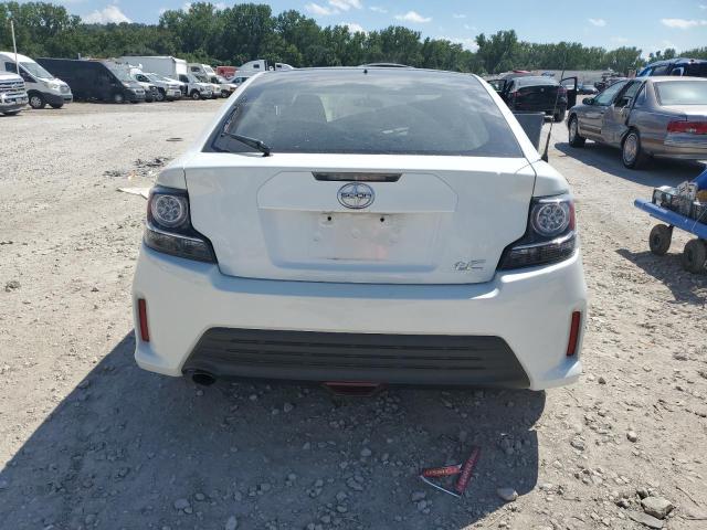 JTKJF5C76GJ018394 - 2016 TOYOTA SCION TC WHITE photo 6
