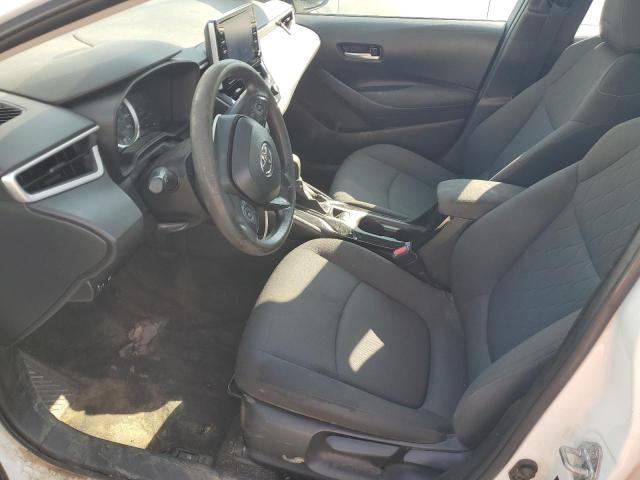 5YFEPMAEXMP183261 - 2017 TOYOTA COROLLA LE WHITE photo 7