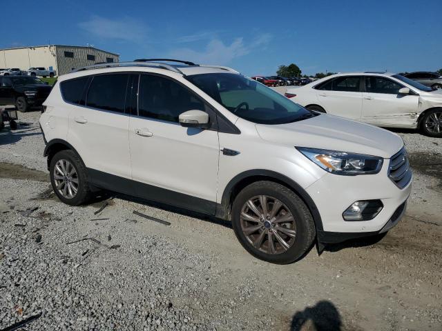 1FMCU9J93JUC66959 - 2018 FORD ESCAPE TITANIUM WHITE photo 4