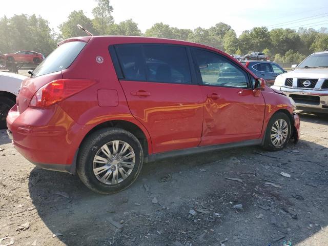 3N1BC13E79L428938 - 2009 NISSAN VERSA S RED photo 3