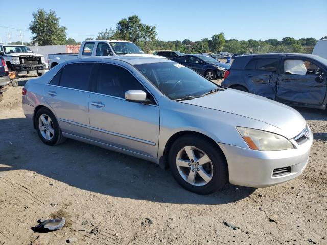 1HGCM665X5A017611 - 2005 HONDA ACCORD EX 银色 照片 4