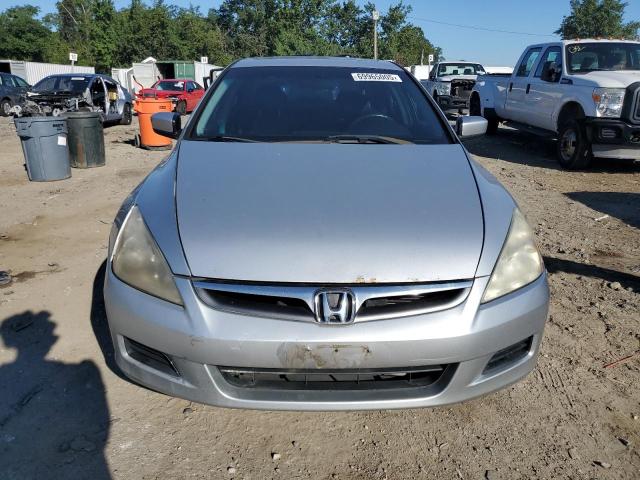 1HGCM665X5A017611 - 2005 HONDA ACCORD EX 银色 照片 5