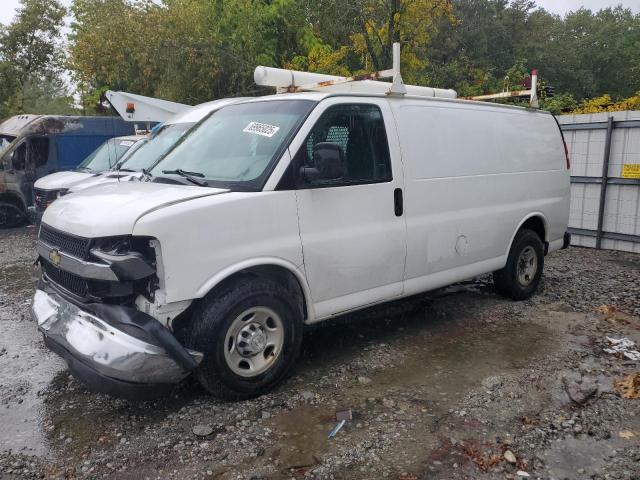 1GCWGAFG2J1907411 - 2018 CHEVROLET EXPRESS G2500 WHITE photo 1