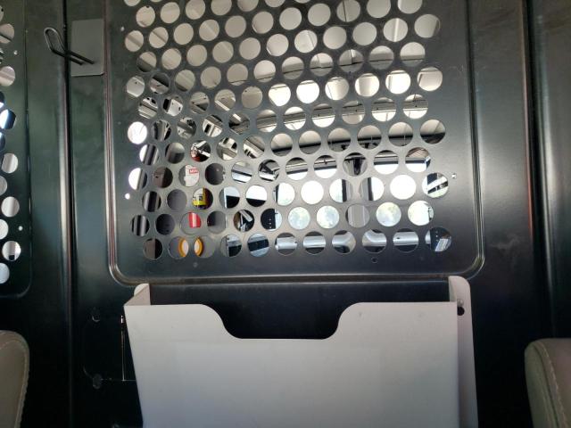 1GCWGAFG2J1907411 - 2018 CHEVROLET EXPRESS G2500 WHITE photo 10