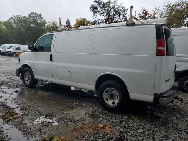 1GCWGAFG2J1907411 - 2018 CHEVROLET EXPRESS G2500 WHITE photo 2