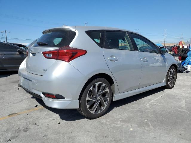 JTNKARJE9JJ558599 - 2018 TOYOTA COROLLA IM ვერცხლისფერი ფოტო 3