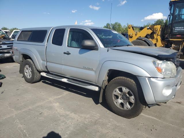 5TEUU42N06Z277858 - 2006 TOYOTA TACOMA ACCESS CAB SILVER photo 4