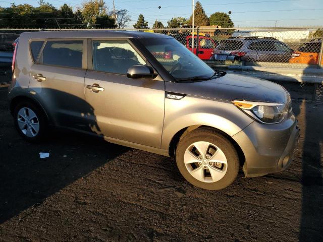 KNDJN2A22G7312727 - 2016 KIA SOUL GRAY photo 4