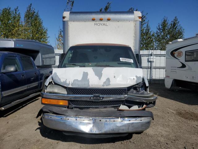 1GBJG31U851241958 - 2005 CHEVROLET EXPRESS G3 白色 照片 5