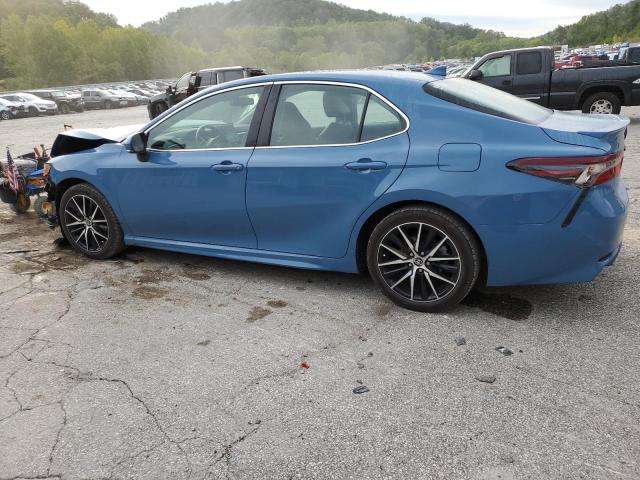 4T1G11AK7PU152891 - 2023 TOYOTA CAMRY SE NIGHT SHADE BLUE photo 2