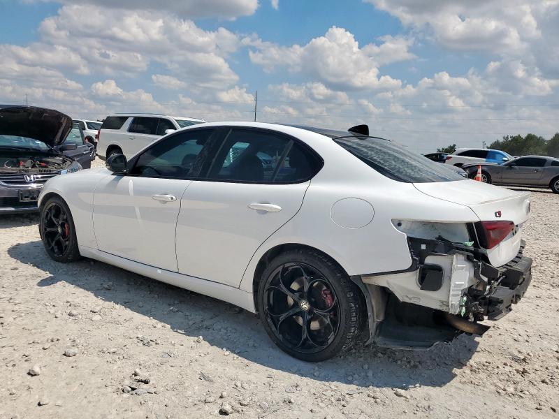 ZARFAMBN4K7608921 - 2019 ALFA ROMEO GIULIA TI WHITE photo 2