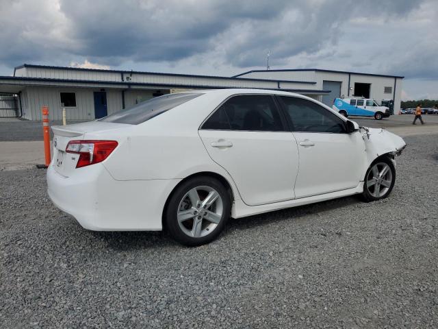 4T1BF1FK1CU537328 - 2012 TOYOTA CAMRY BASE WHITE photo 3